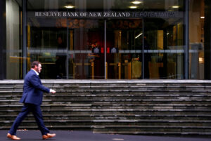 Read more about the article New Zealand Central Bank Governor Has Time to Balance a Tricky Economy