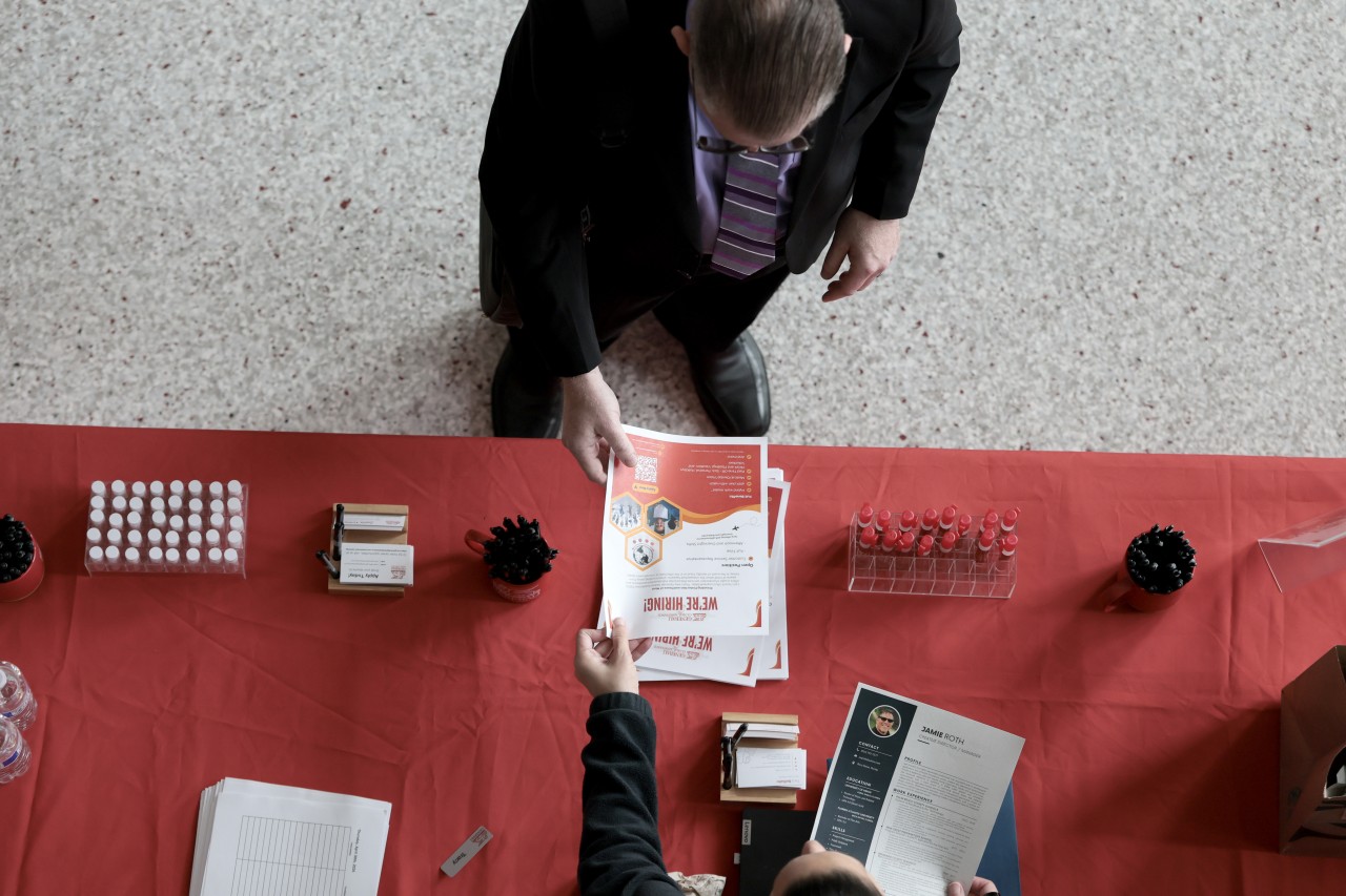 You are currently viewing Private Sector Hiring Grew Slightly Below Expectations Last Month — ADP Report
