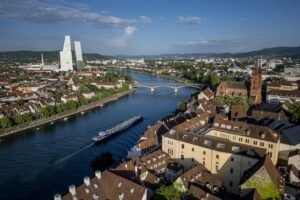 Read more about the article Swiss Economy Grows at Fastest Rate Since 2021