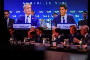 Read more about the article A Fed governor says the central bank should act if inflation doesn’t improve soon. The Treasury secretary says high energy prices are a shock the Fed should look past.