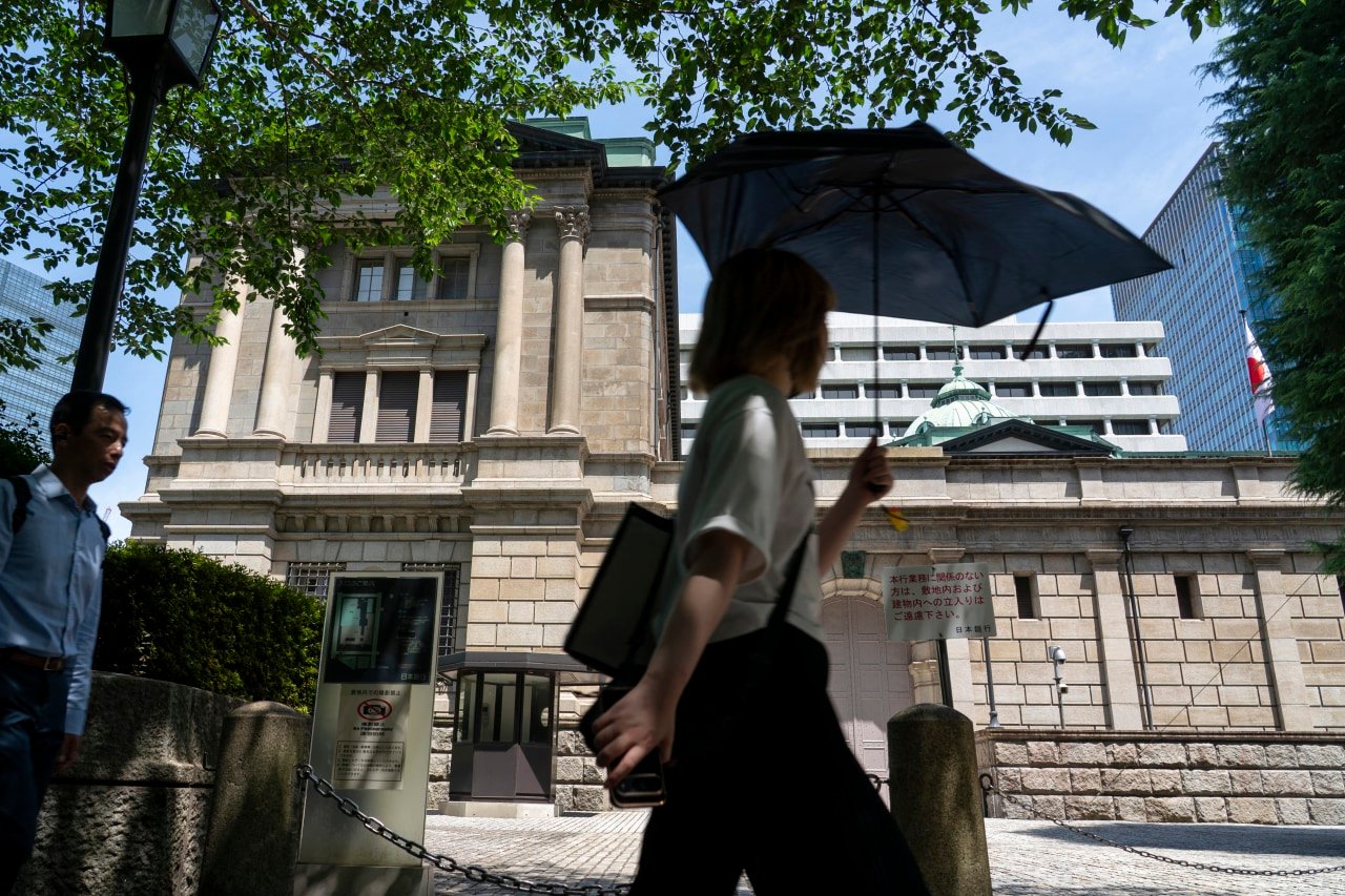 You are currently viewing Bank of Japan Set to Deliver Fastest Hike of Cycle as Pressure Mounts