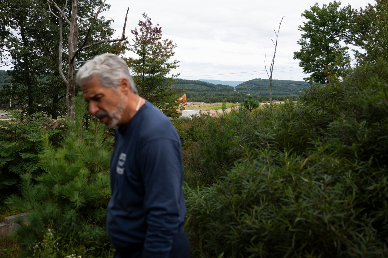 You are currently viewing Many Pennsylvania residents in Hazle Township are pushing back against the construction of a data center, despite the lure of a $10,000 cash payout for every household