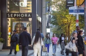 Read more about the article Canada Retail Sales Recover Following First Fall of Year in July