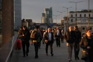 Read more about the article U.K. Government Faces Test of Budget Credibility