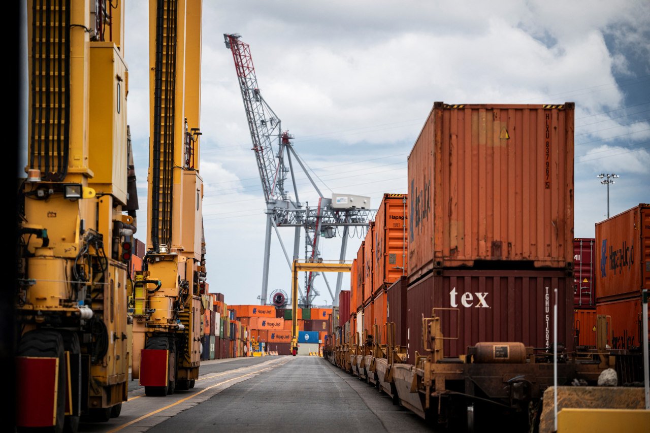 You are currently viewing Canada’s August Trade Surplus Widens Sharply Ahead of Fresh Tariffs