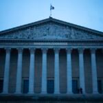 Read more about the article Treasury Yields Little Changed, French Bonds Outperform