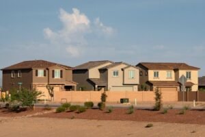 Read more about the article Heard on the Street: Lennar and KB Home both say they are facing tougher competition from regular owners who are more motivated to sell