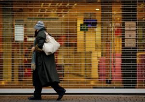 Read more about the article German Consumers Grow Slightly Gloomier on Lingering Inflation Concerns