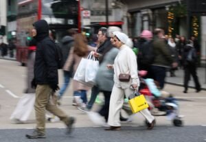 Read more about the article U.K. Consumer Confidence Suffers Biggest Drop Since Pandemic