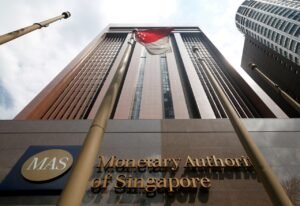 Read more about the article Singapore Central Bank Unexpectedly Holds Policy Steady